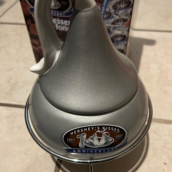 Hershey's Kisses - 100 Anniversary Dessert Fondue Chocolate Set - 2007 - Picture 4 of 4